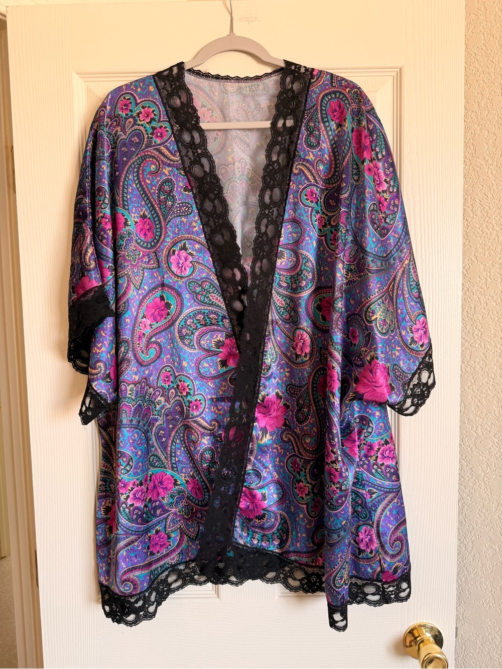 Vintage Lady Romance Satin Paisley Lace-Trim Kimono Robe Pink Purple Black L/XL